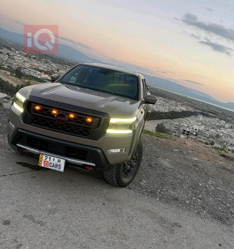 نيسان فرونتر